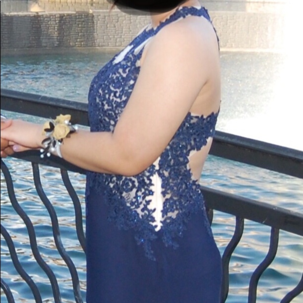 Prom Dress - Picture 3 of 8
